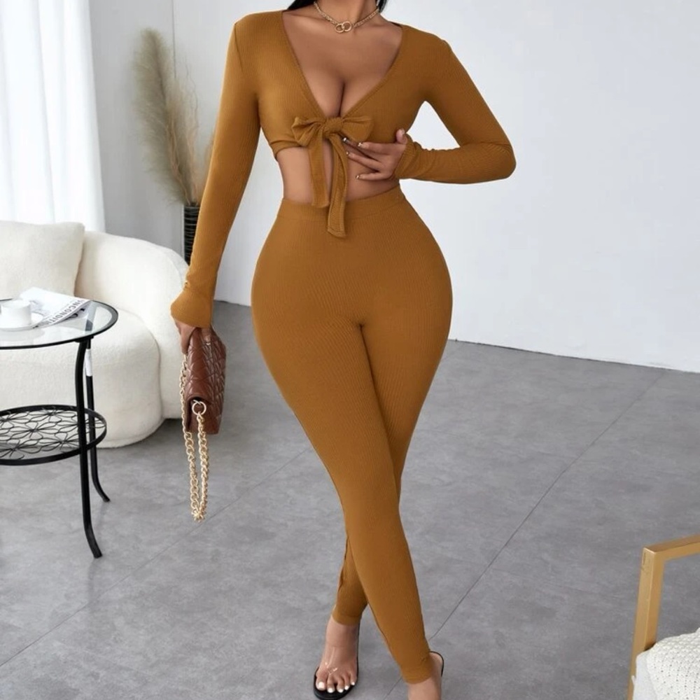Two piece long sleeve set